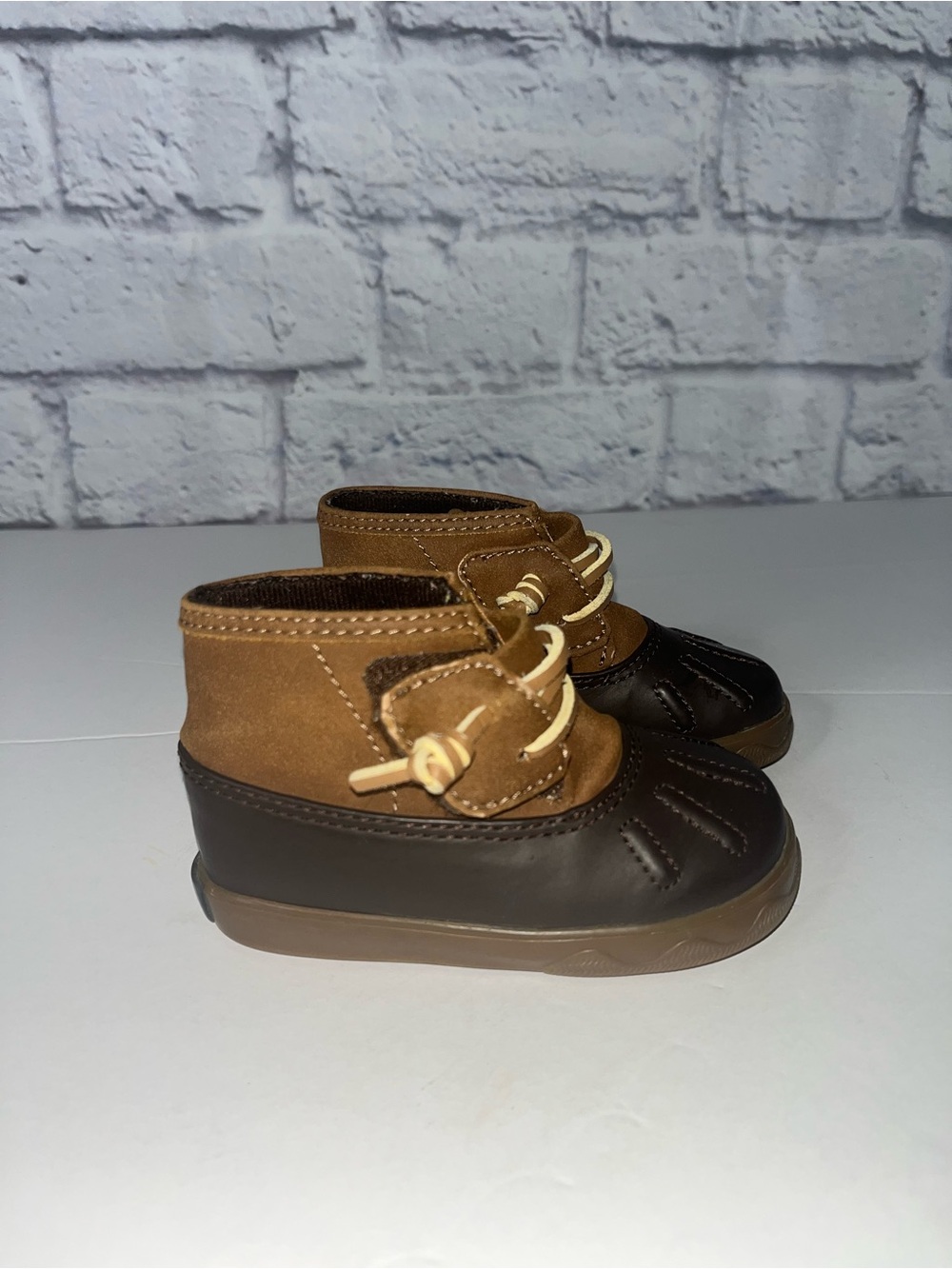 Sperry Baby Boys Brown and Tan Kids Duck Boots size 4
